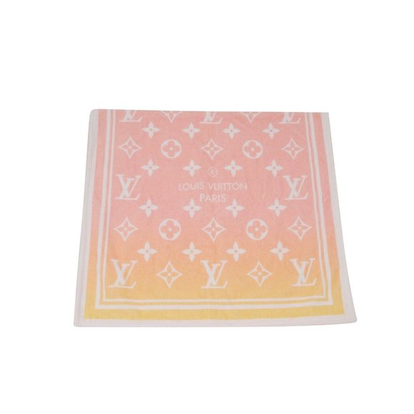 LOUIS VUITTON bath towel blanket Louis Vuitton cup Beach towel